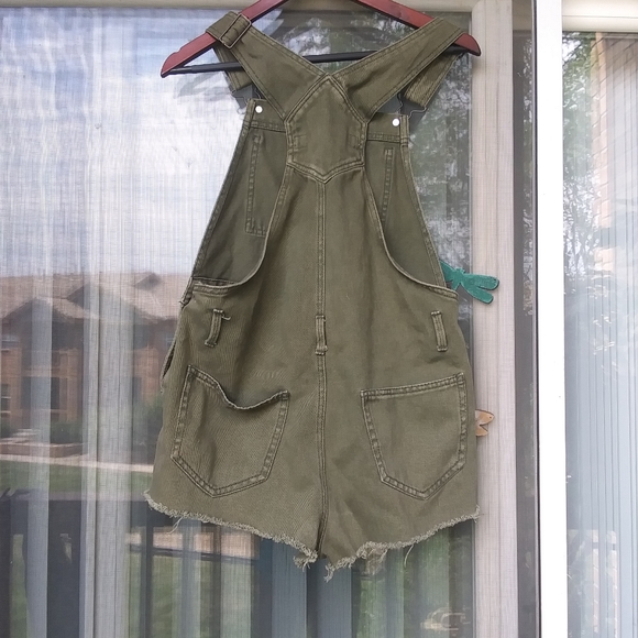Brandy Melville Overalls - Picture 2 of 4